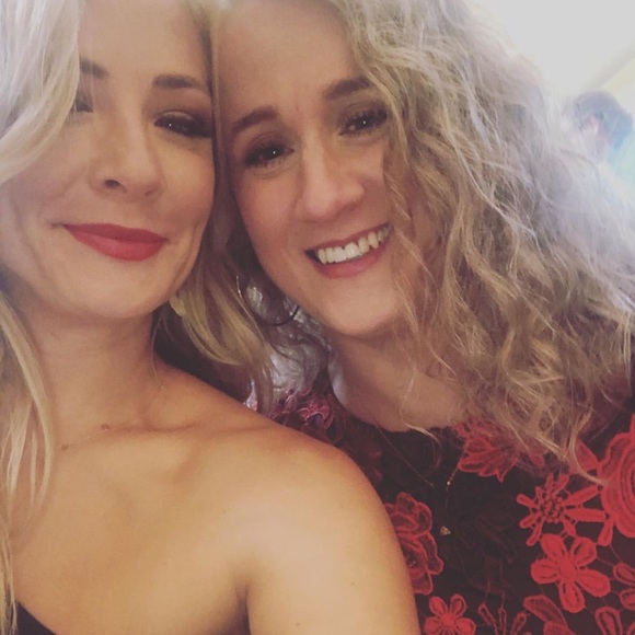 Meet your Posher - Picture 9 of 15